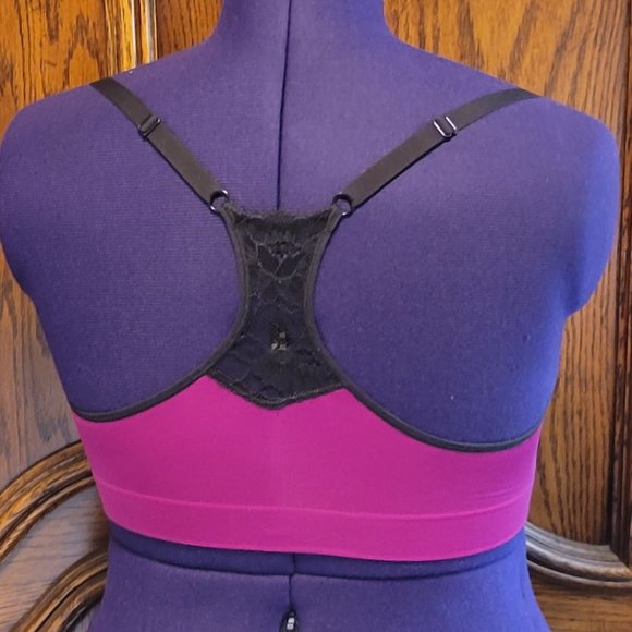 Maidenform Fuchsia Wireless V-Neck Racerback Lace Bralette. Sz: L - Picture 2 of 8